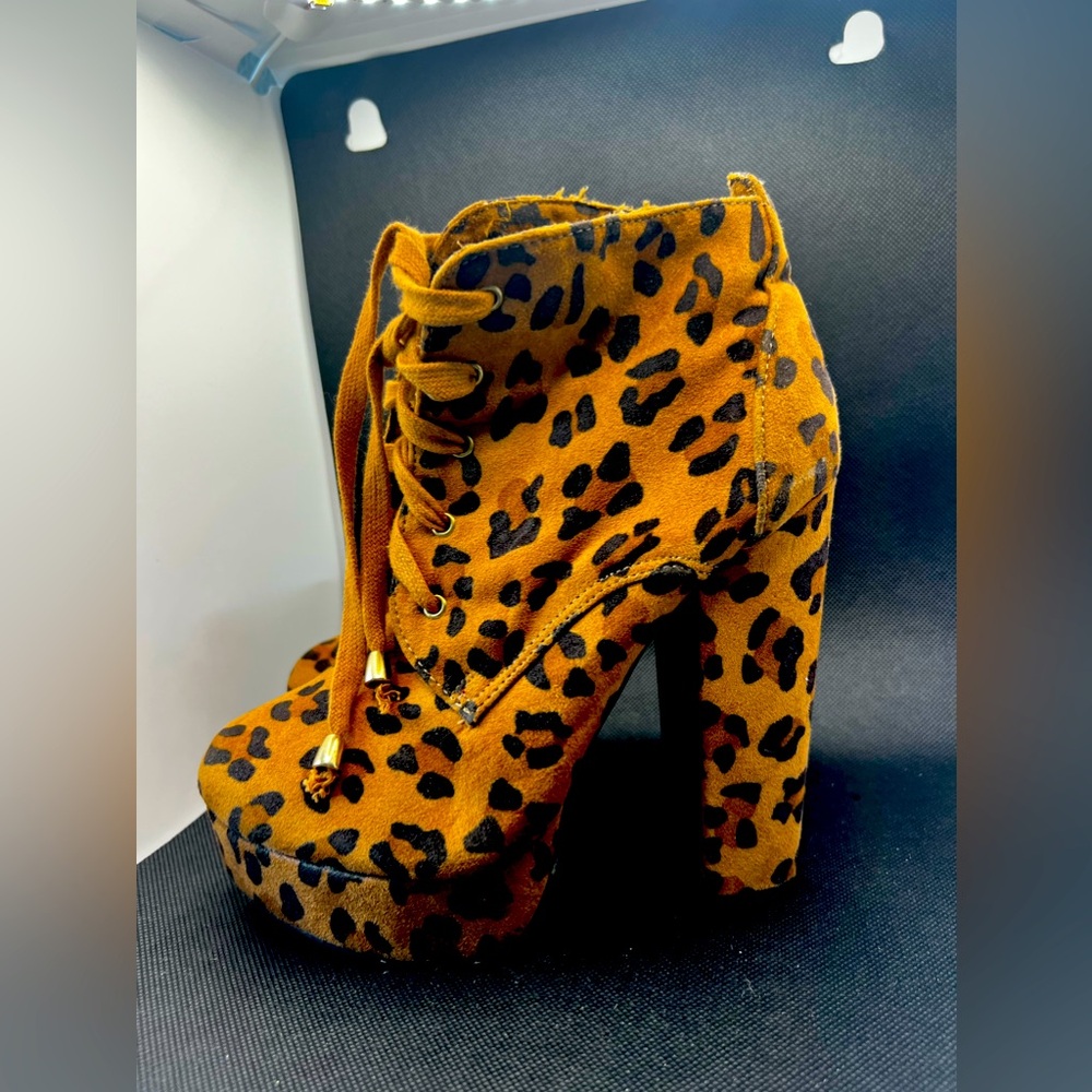 FOREVER21 Leopard Platform Booties.